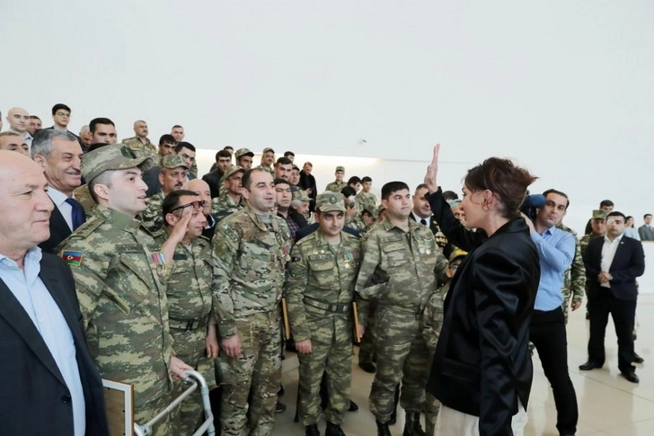 Мехрибан Алиева встретилась с обеспеченными высокотехнологичными протезами военнослужащими – ФОТО+ОБНОВЛЕНО
