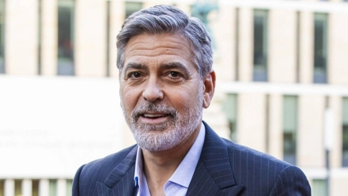 Джордж Клуни и Элтон Джон призвали к бойкоту люксовых отелей Брунея