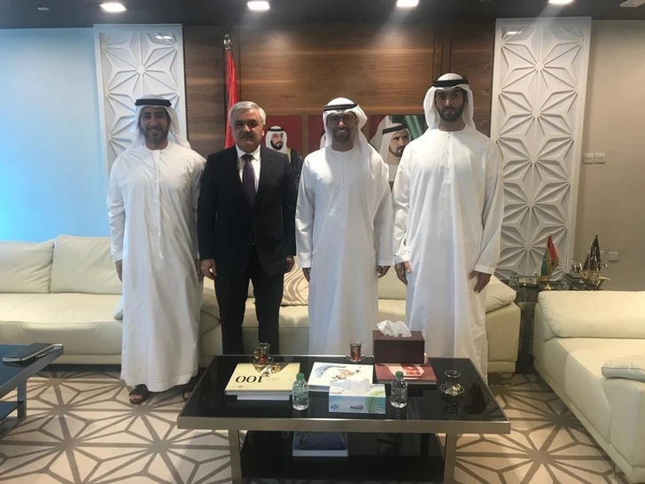 Президент SOCAR встретился с министром энергетики и промышленности ОАЭ