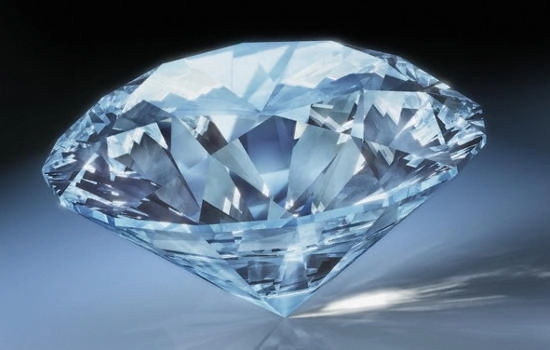 Добыт редкий алмаз в 72 карата – ФОТО