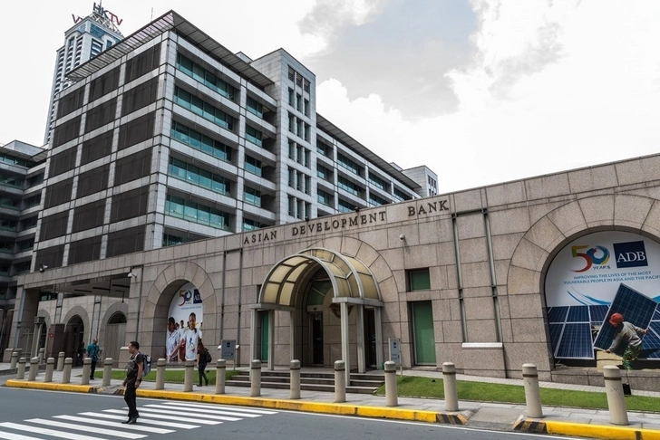 АБР планирует возобновить финансирование банков в Азербайджане