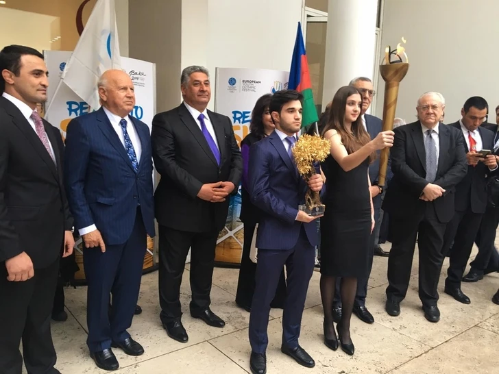 В Риме зажгли факел Европейского юношеского олимпийского фестиваля Баку 2019 – ФОТО