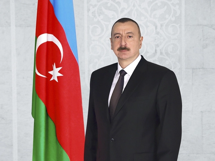 Ильхам Алиев: Надеюсь, что Собор Парижской Богоматери за короткий срок будет восстановлен