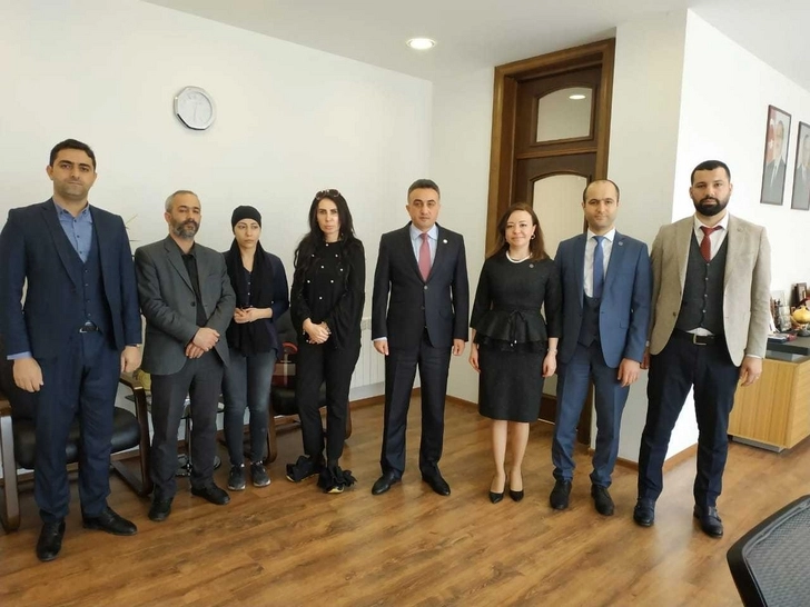 Коллегия адвокатов Азербайджана поддержит мать Элины Гаджиевой