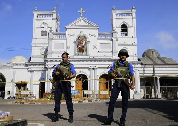 Турпоток в Шри-Ланку после серии взрывов сократился в два раза