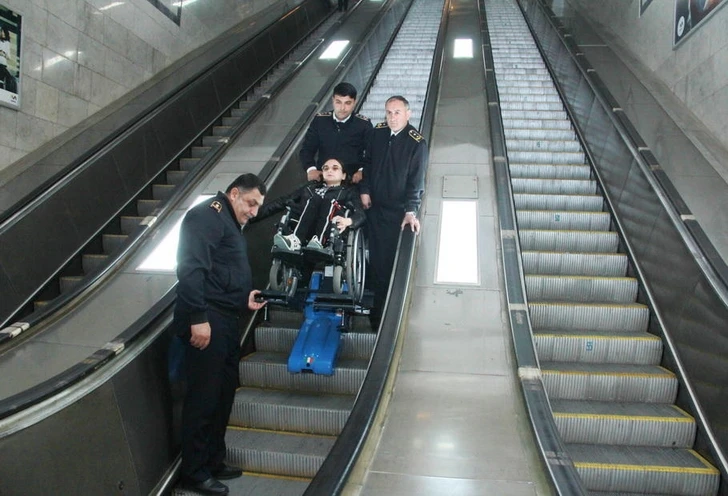 Бакинское метро стало доступнее для инвалидов – ФОТО