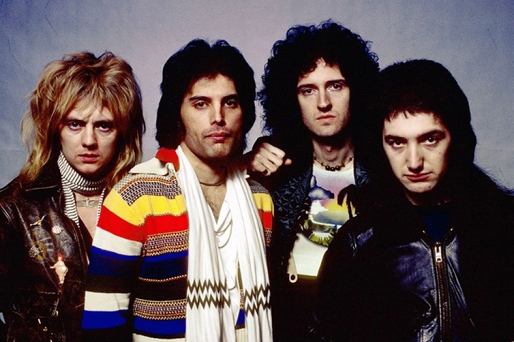 Музыканты Queen стали богаче королевы Великобритании