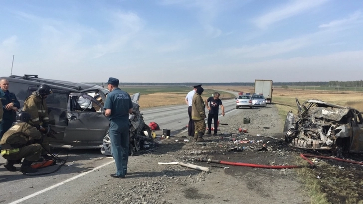 В России азербайджанец заживо сгорел в автомобиле – ФОТО/ВИДЕО