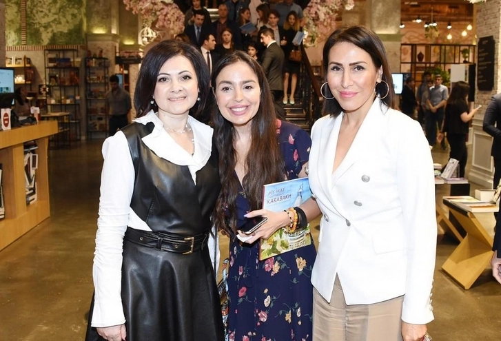 Лейла Алиева на открытии выставки «Мой путь лежит через Карабах» – ФОТО