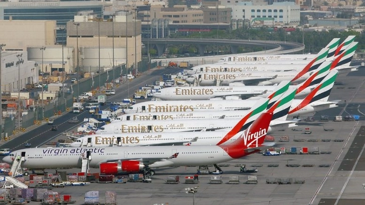 В аэропорту Дубая разбился самолет