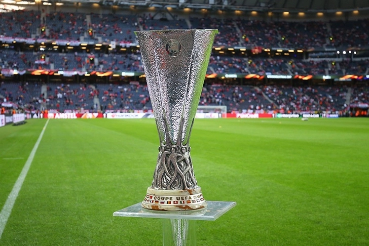 Кубок Лиги Европы УЕФА будет выставлен на показ в Гяндже