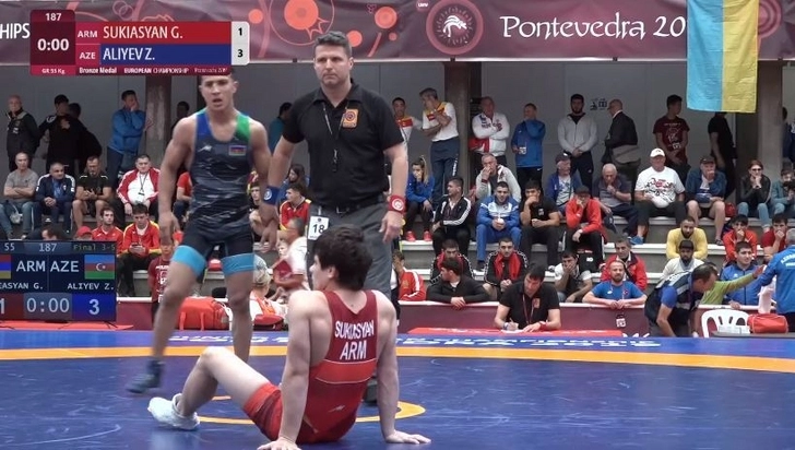 Азербайджанский борец взял бронзу чемпионата Европы, победив армянина – ФОТО