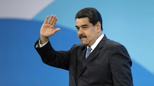 Мадуро приказал открыть границу с Колумбией