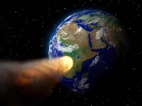 К Земле несется астероид, угрожающий разрушениями и гибелью живого