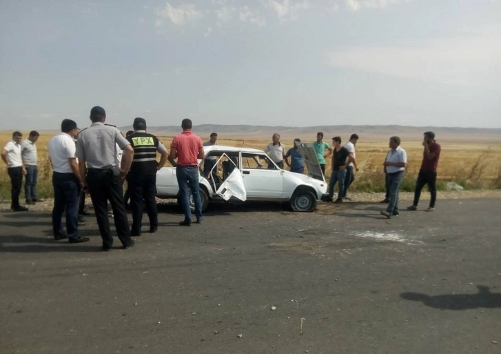 В Огузе перевернулся автомобиль: есть пострадавший - ФОТО