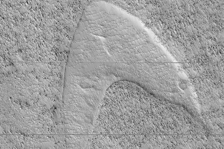 На Марсе заметили логотип «Стартрека» - ВИДЕО