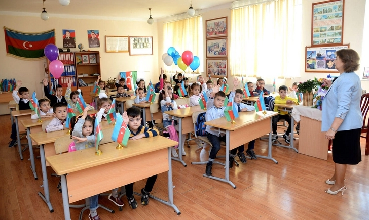В Азербайджане увеличилось число детей, поступивших в первый класс