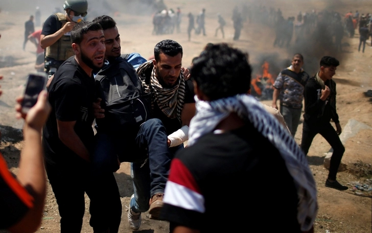 На границе сектора Газа 70 палестинцев пострадали в стычках с израильтянами