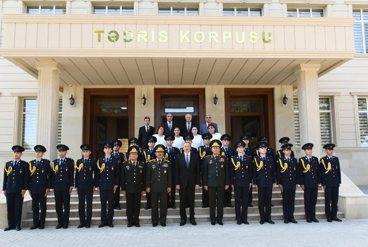 Ильхам Алиев посетил Военный лицей имени Джамшида Нахчыванского - ОБНОВЛЕНО/ФОТО
