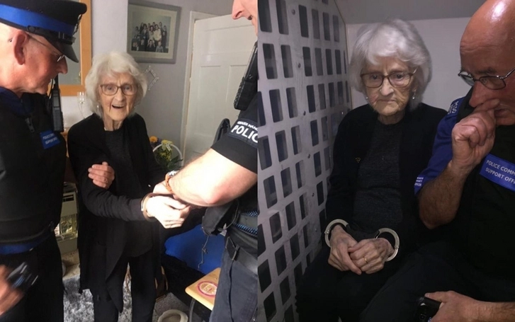 93-летняя бабушка решила, что вела себя слишком хорошо, и теперь она арестована