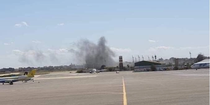 Аэропорт в Триполи прекратил работу из-за авиаудара
