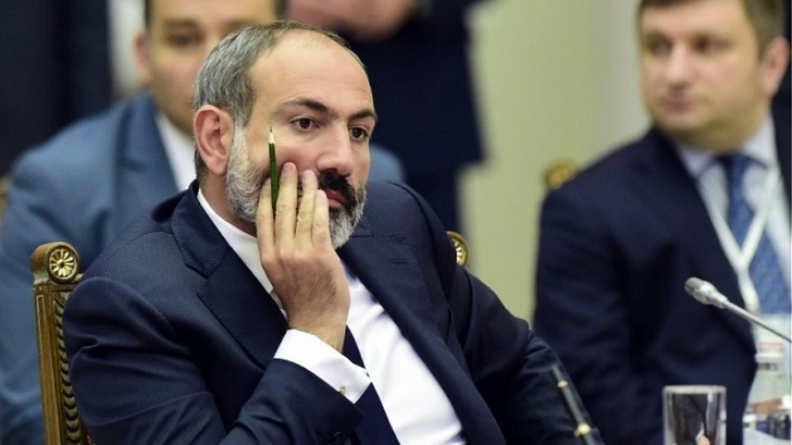 Тупик премьер-министра: как Пашинян губит Армению. Обзор Media.Az