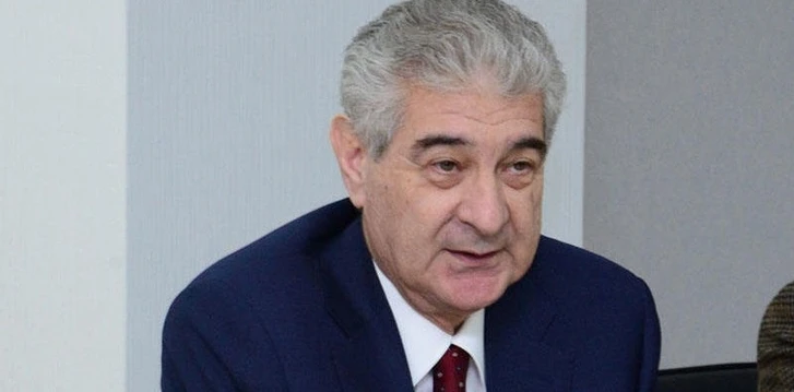 Али Ахмедов: Информация о проведении внеочередных парламентских выборов безосновательна