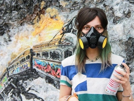 Искусство из мусора: азербайджанка превращает отходы в шедевры - ВИДЕО