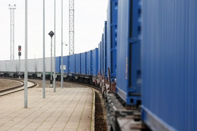 Азербайджан и Китай подписали соглашение о железнодорожных контейнерных перевозках