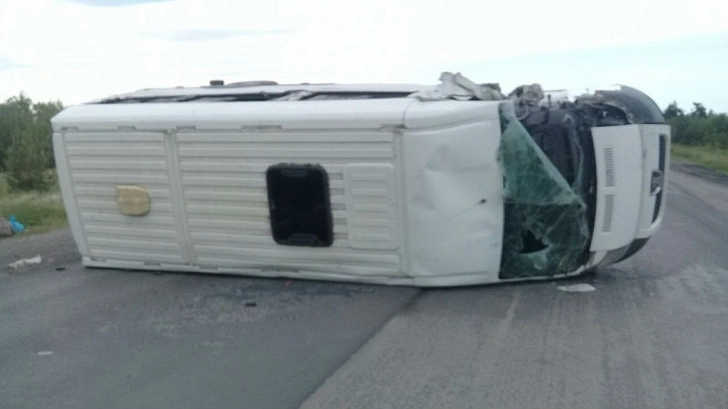 Микроавтобус c азербайджанцами попал в аварию в России, есть пострадавшие