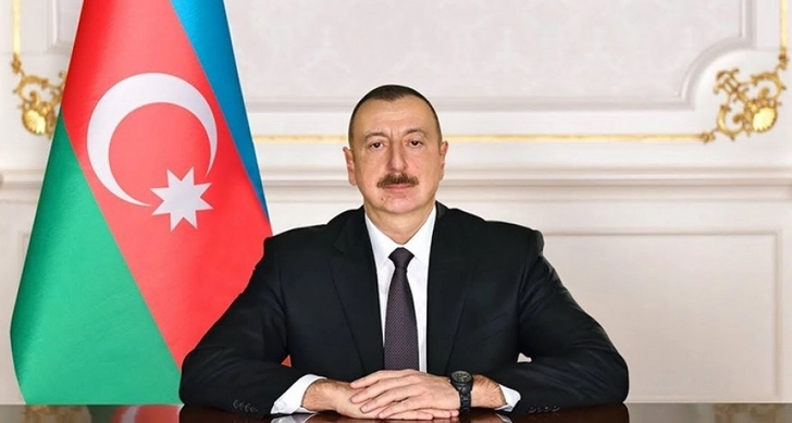 Президент Азербайджана Ильхам Алиев поздравил Эмманюэля Макрона по случаю национального праздника Франции