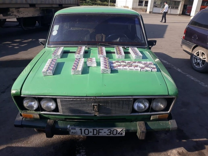 Госкомтаможня Азербайджана пресекла контрабандный ввоз партии сигарет и спиртных напитков - ФОТО