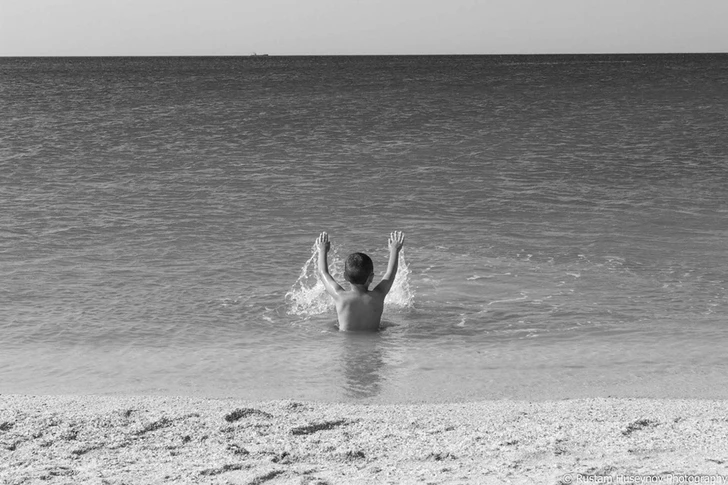 В Баку открылась фотовыставка Рустама Гусейнова «Песчаные волны» - ФОТО