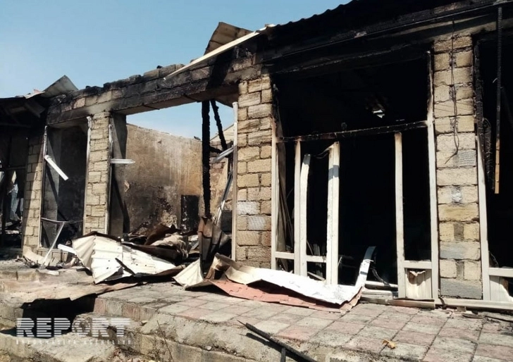 На рынке в Барде сгорели 12 магазинов: Тяжело пострадал пожарный – ФОТО/ВИДЕО