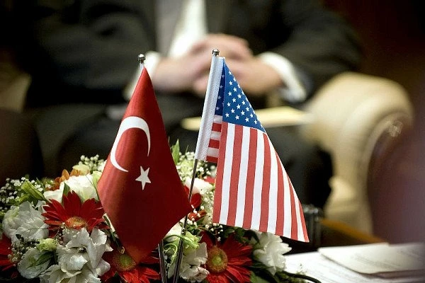 Делегация США прибыла в Турцию для переговоров