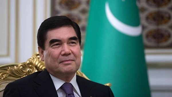 Граждан Туркменистана начали задерживать за разговоры о смерти президента