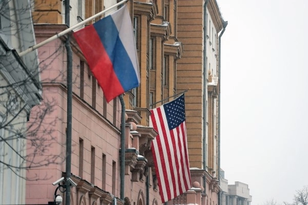 В российском посольстве в Лондоне отреагировали на новые санкции США