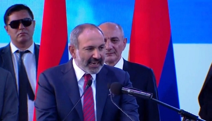 Пашинян сошел с ума и объявил Карабах частью Армении. Эксперт из РФ говорит о подрыве мирного урегулирования
