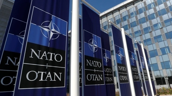 В НАТО подтвердили приближение истребителя к российскому самолету