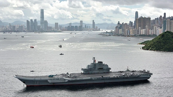 Китай отказал кораблям ВМС США в заходе в порт Гонконга