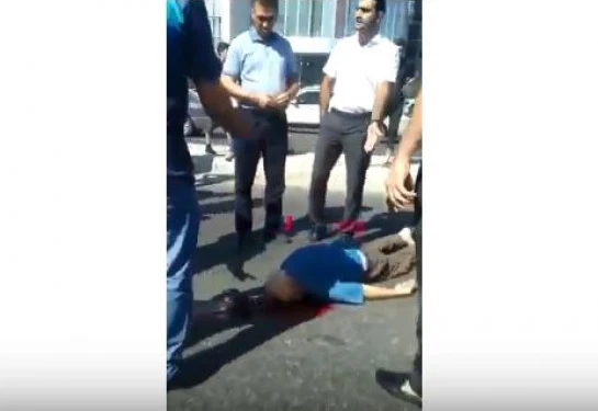 В Баку сбитый автомобилем мужчина скончался на дороге - ВИДЕО