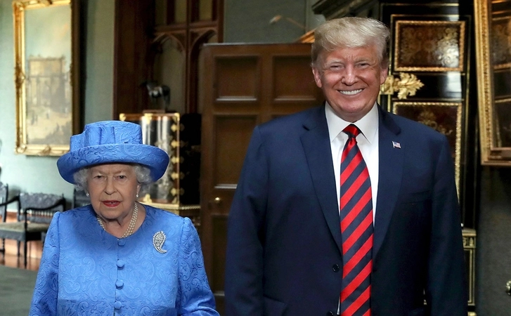 Елизавета II пожаловалась на испорченный из-за Трампа газон