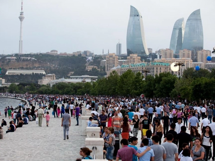 Сократился внешний госдолг Азербайджана на душу населения