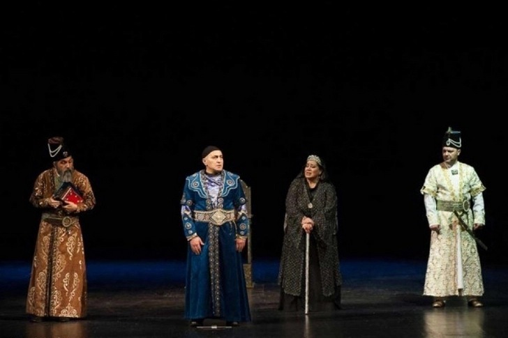 Национальный Драматический театр включил в репертуар сентября спектакль «Шах Гаджар»