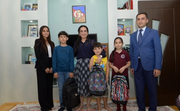 Представители Министерства посетили детей шехидов