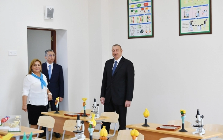 Президент Ильхам Алиев ознакомился с условиями, созданными в реконструированной школе №208 - ОБНОВЛЕНО-ФОТО
