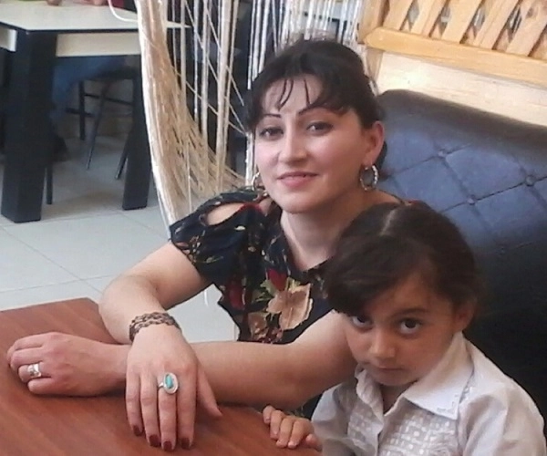 В Гусаре пропала молодая женщина с малолетней дочерью – ФОТО