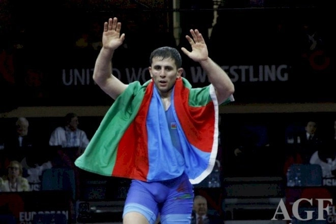 Азербайджанский борец Рафиг Гусейнов завоевал серебряную медаль