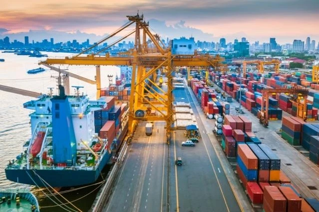 Обнародованы объемы перевалки грузов из Азербайджана через порты Турции