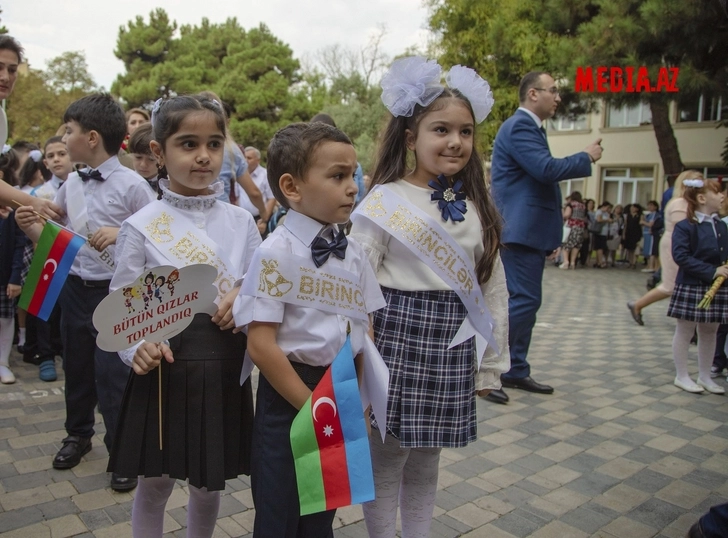 В Азербайджане начинается новый учебный год - ФОТОРЕПОРТАЖ